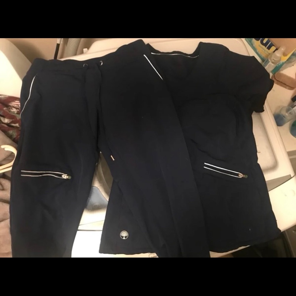 Healing hands scrubs